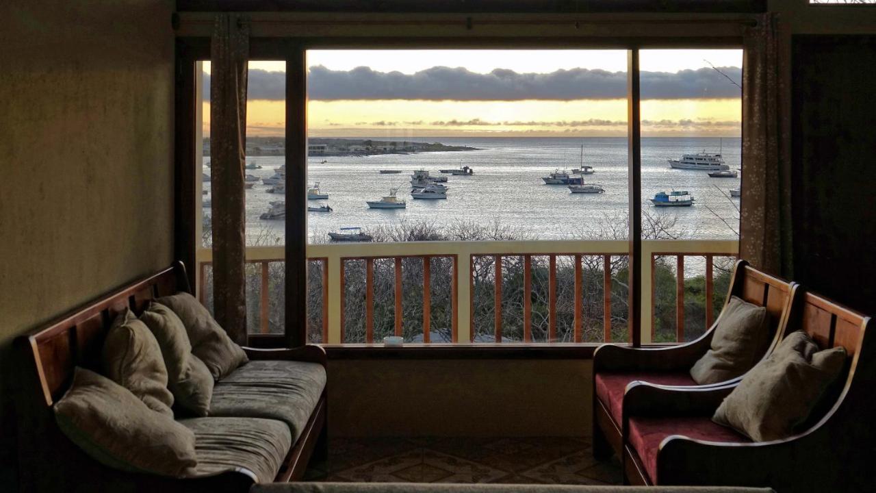 The Galeodan Suites Puerto Baquerizo Moreno Exteriör bild
