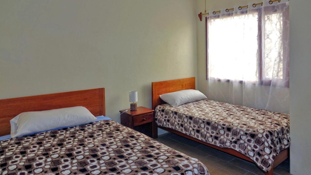 The Galeodan Suites Puerto Baquerizo Moreno Exteriör bild