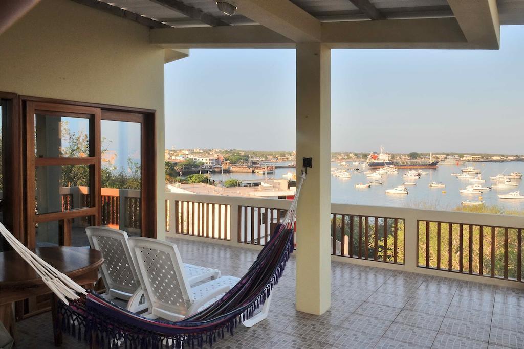The Galeodan Suites Puerto Baquerizo Moreno Exteriör bild