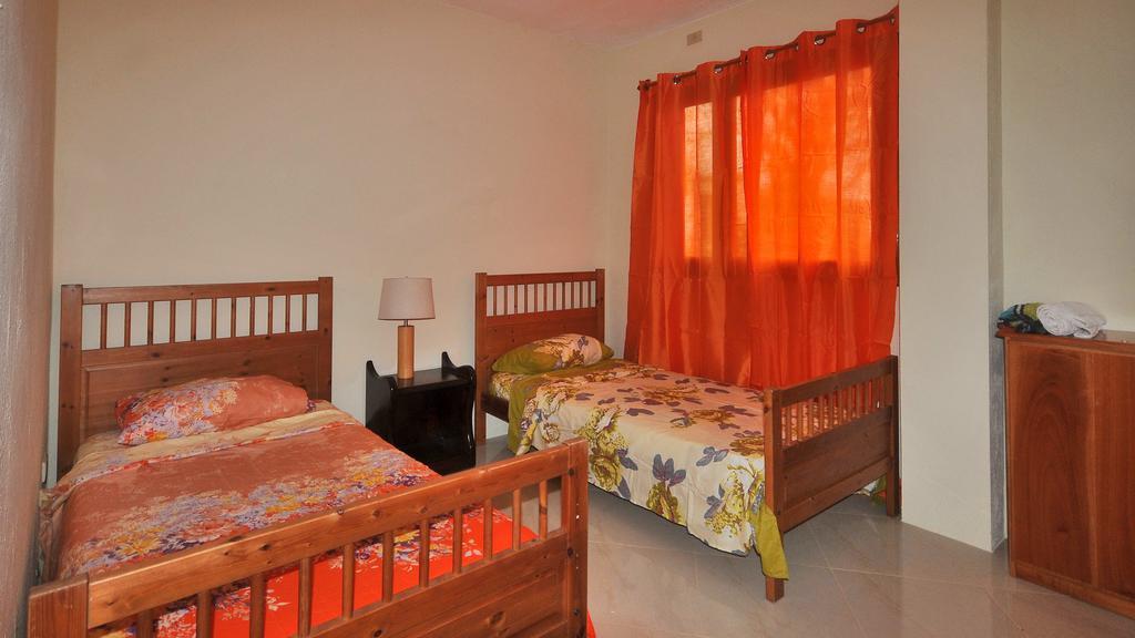 The Galeodan Suites Puerto Baquerizo Moreno Exteriör bild
