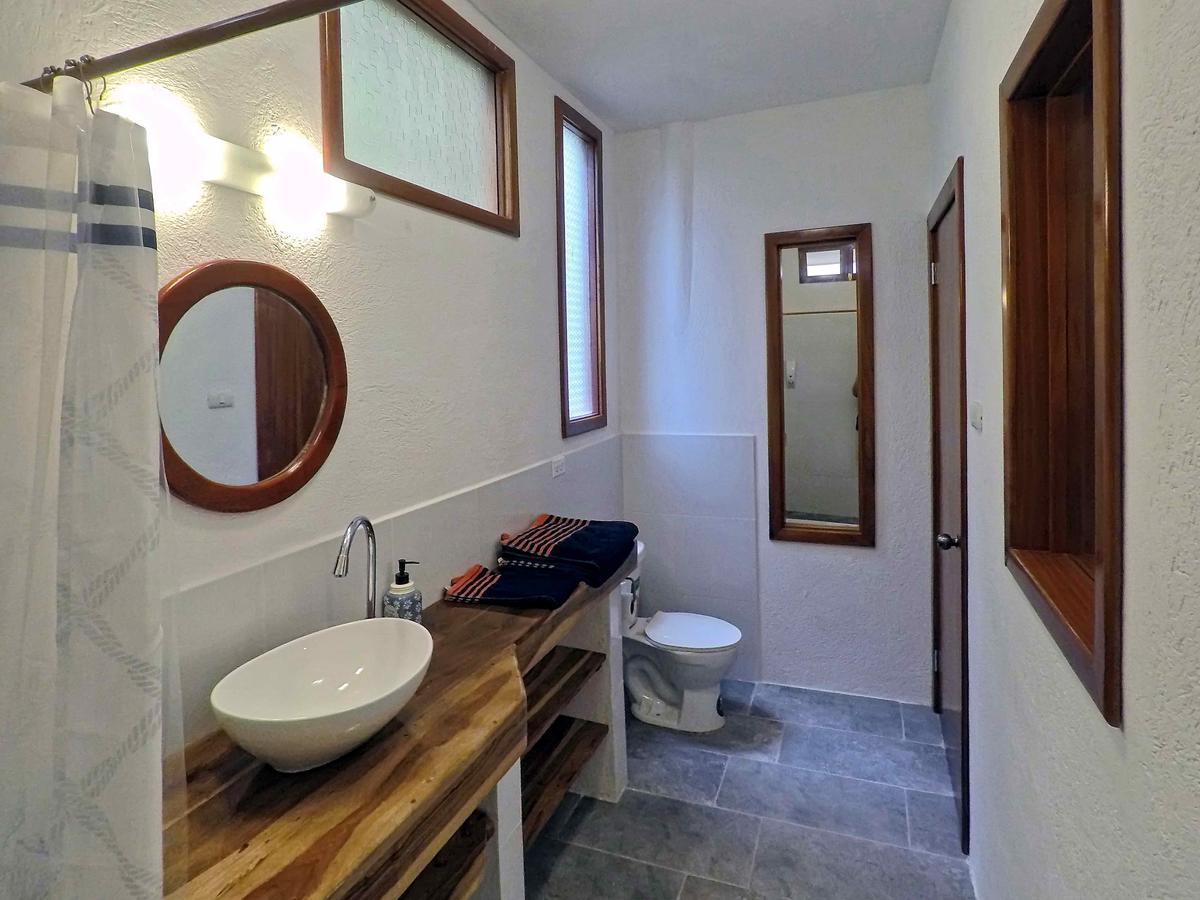 The Galeodan Suites Puerto Baquerizo Moreno Exteriör bild