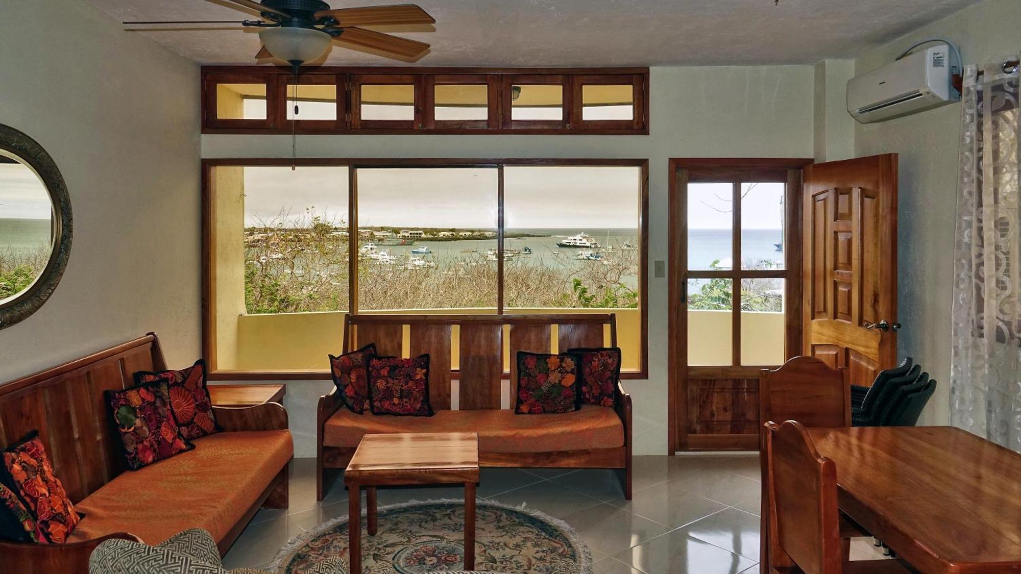 The Galeodan Suites Puerto Baquerizo Moreno Exteriör bild